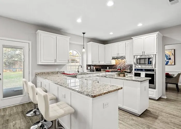 Spacious 4-bedroom For Relocating Families